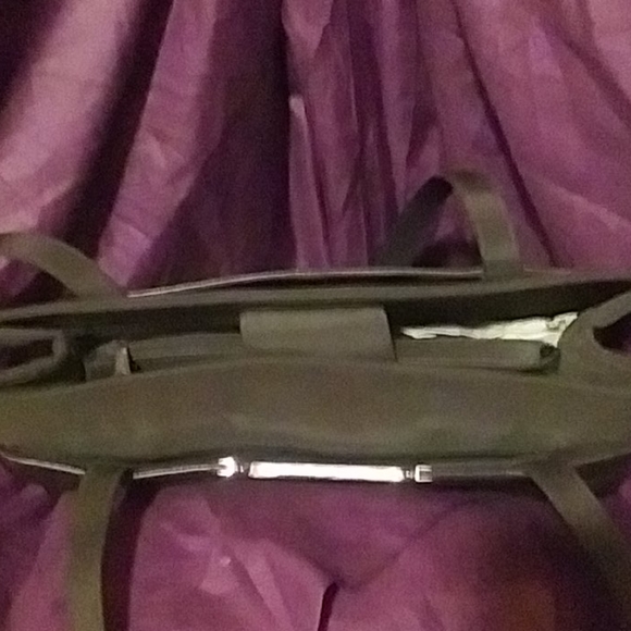 Jaclyn smith genuine leather with man made trim - Picture 6 of 13